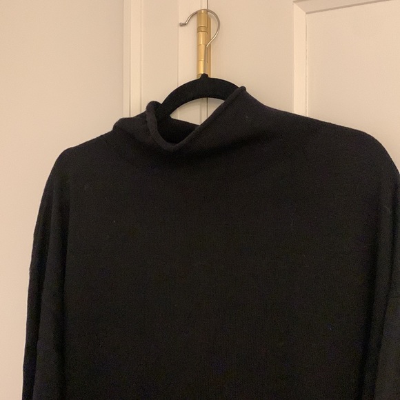 Aritzia Cyprie Dress - Picture 7 of 7